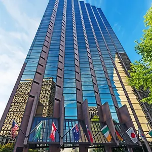 Crowne Plaza Newly Renovated With No Fee Hotel