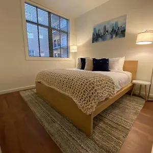 Apartment Spacious Waterfront Flat In Downtown, Seattle