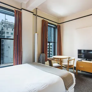 Moore Hotel